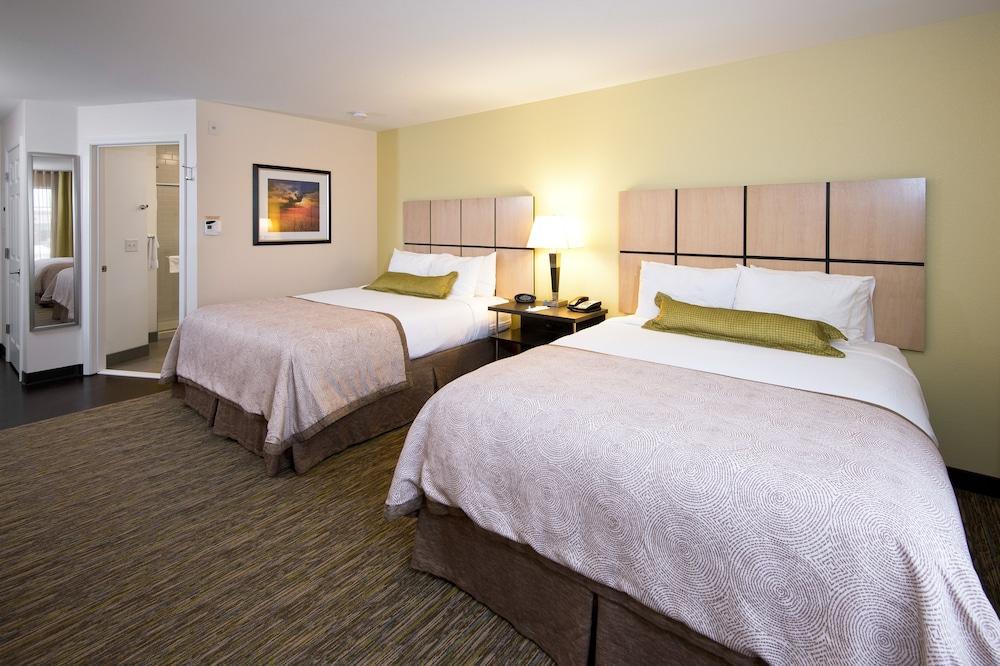 Hotel Candlewood By Ihg 2*